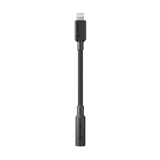 elements-pro-lightning-to-3-5-audio-adapter-black_4